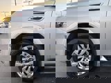 Used 2021 Nissan Armada SV image 5