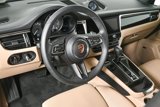 Used 2025 Porsche Macan image 4