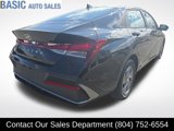 Used 2025 Hyundai Elantra SE image 5