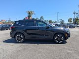 New 2025 Kia Seltos SX image 3
