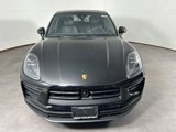 Certified 2024 Porsche Macan image 2