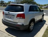 Used 2011 Kia Sorento EX w/ Premium Pkg image 3