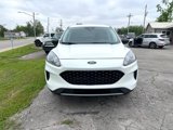 Used 2022 Ford Escape SE image 2
