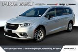 New 2026 Chrysler Pacifica Select image 2