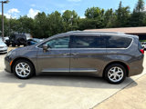 Used 2017 Chrysler Pacifica Touring-L Plus w/ Tire & Wheel Group image 2