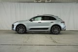 Certified 2024 Porsche Macan image 2