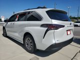 New 2025 Toyota Sienna XLE image 3