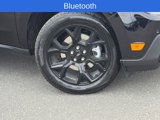 New 2025 Ford Maverick Lariat w/ Black Appearance Package image 2