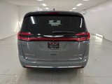 Used 2022 Chrysler Pacifica Limited image 6