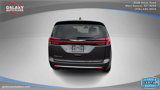 Used 2023 Chrysler Pacifica Touring-L image 6