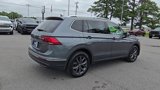 Used 2022 Volkswagen Tiguan SE image 6