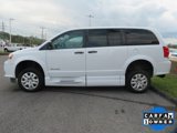 Used 2019 Dodge Grand Caravan SE image 4
