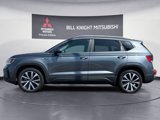 Used 2024 Volkswagen Taos SE image 2
