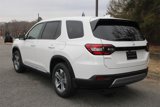 New 2025 Honda Pilot EX-L image 3