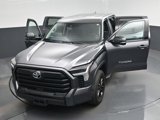 Used 2022 Toyota Tundra SR5 w/ SR5 Convenience Package image 5