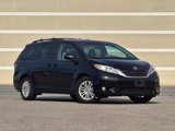 Used 2013 Toyota Sienna XLE image 3