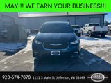 New 2025 Chrysler Pacifica Select image 2