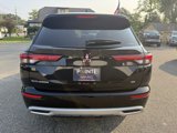 Used 2022 Mitsubishi Outlander SEL Black Edition image 4