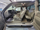 Used 2005 Chevrolet Silverado 2500 LT w/ Heavy-Duty Power Package image 4