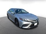 Used 2024 Toyota Camry SE image 3