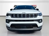 Used 2025 Jeep Compass Latitude image 2