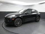 Certified 2024 Porsche Macan image 4