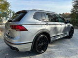 Used 2022 Volkswagen Tiguan SE R-Line image 5