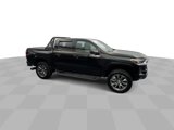 Used 2023 Chevrolet Colorado LT w/ LT Convenience Package III image 5