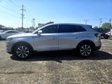 Used 2022 Lincoln Nautilus FWD w/ Premium Package image 4