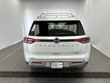New 2025 Nissan Pathfinder Platinum image 4
