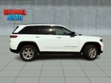 Used 2023 Jeep Grand Cherokee Limited image 4