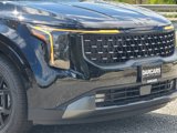 New 2025 Kia Carnival SX image 2