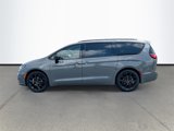 New 2025 Chrysler Pacifica Limited image 4