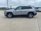 Used 2021 Jeep Cherokee Limited w/ Elite Package image 3