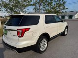 Used 2016 Ford Explorer XLT w/ Equipment Group 202A image 5