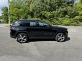 Used 2022 Jeep Grand Cherokee Limited 4xe w/ Luxury Tech Group II image 6