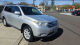 Used 2012 Toyota Highlander SE image 2