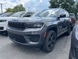 Used 2023 Jeep Grand Cherokee Altitude image 2