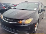 Used 2017 Chrysler Pacifica Touring image 2