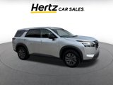 Used 2024 Nissan Pathfinder S image 2