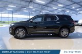 Used 2023 Chevrolet Traverse High Country image 2