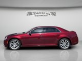 Used 2019 Chrysler 300 Touring w/ Chrome Appearance Package image 2