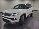 Used 2025 Jeep Compass Limited image 4