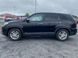 Used 2015 Kia Sorento LX image 2