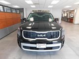 Used 2024 Kia Telluride EX w/ EX Captain's Chair Package image 3