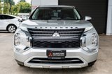 New 2025 Mitsubishi Outlander SE image 2
