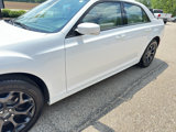 Used 2022 Chrysler 300 Touring L image 4