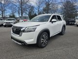 New 2025 Nissan Pathfinder Platinum image 3