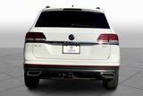Used 2023 Volkswagen Atlas SE w/ Panoramic Sunroof Package image 4