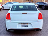 Used 2018 Chrysler 300 Touring L image 5